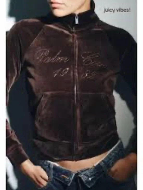 Brown 🧸 Velvet Set - Picture 3 of 8